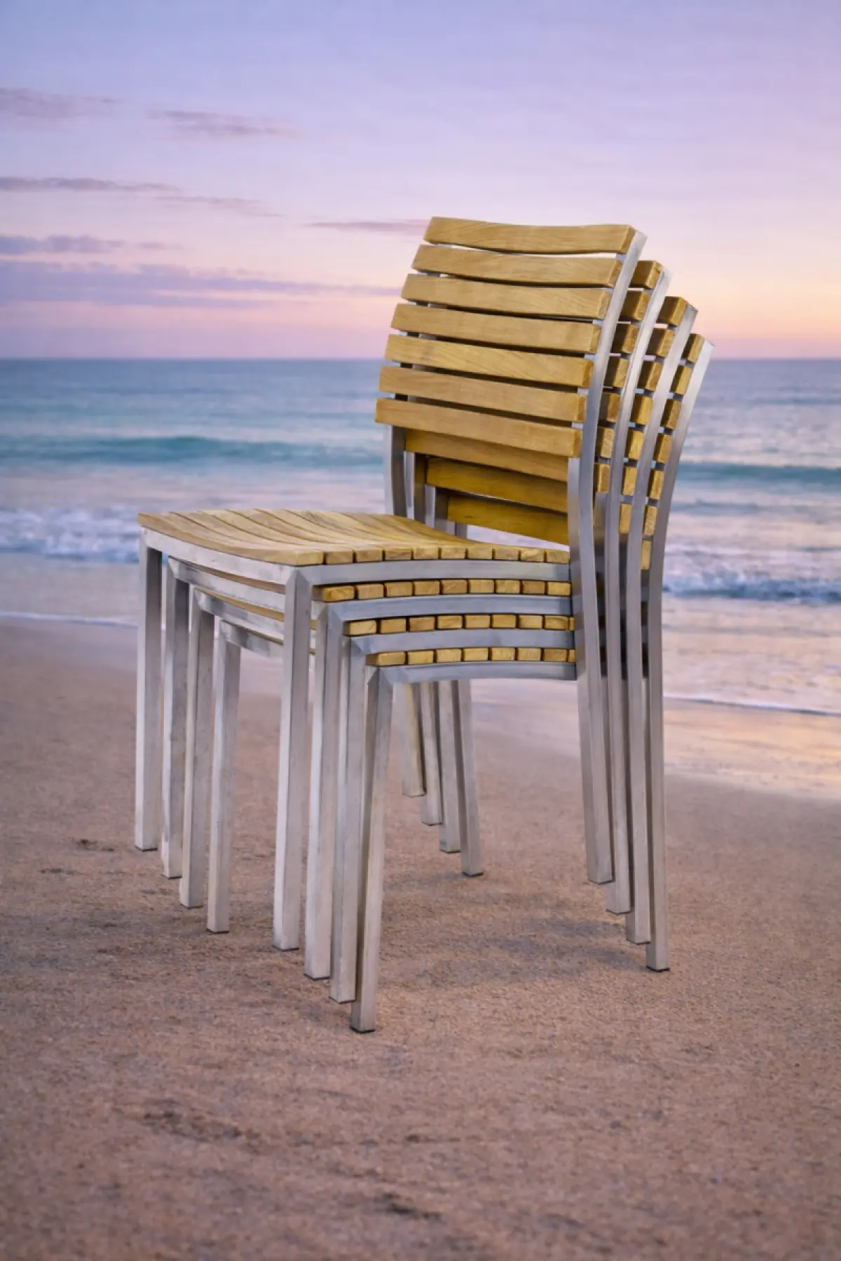 Garten-Stapelstuhl aus Teakholz Memory ohne Armlehne 