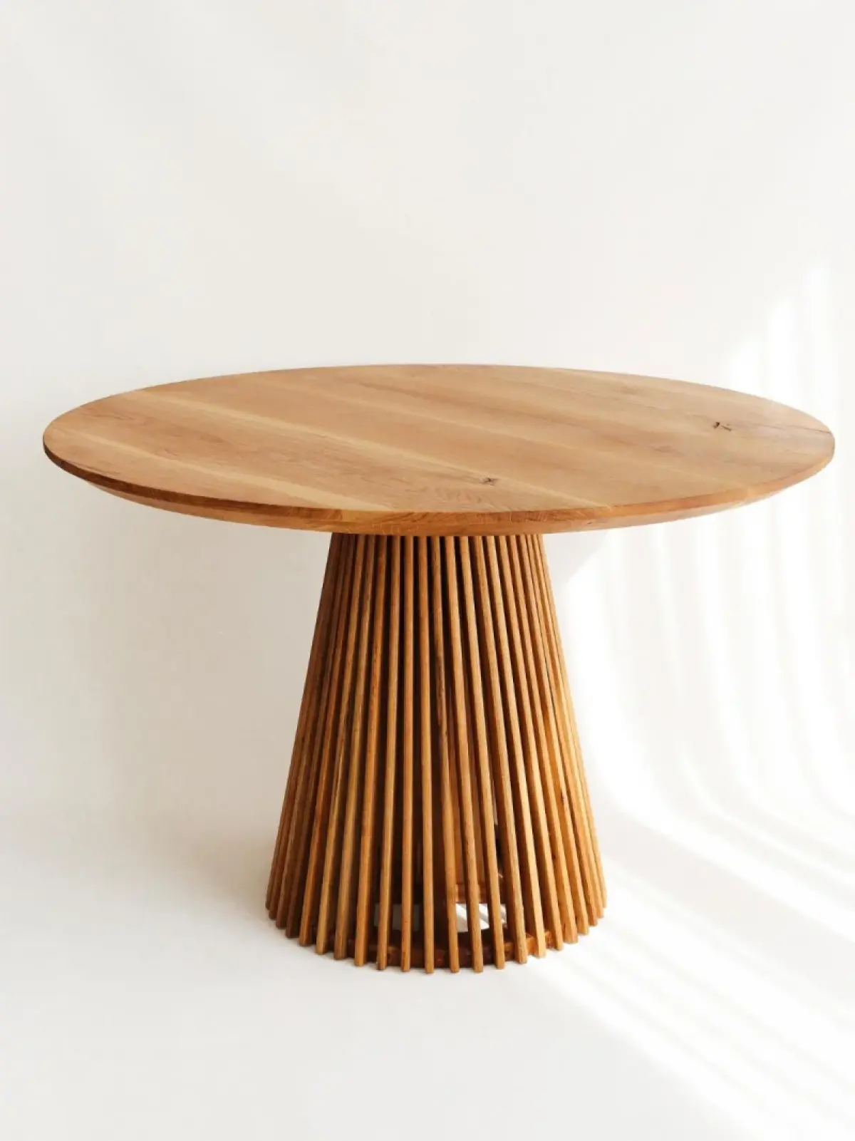 Runder Eschetisch Monte Carlo