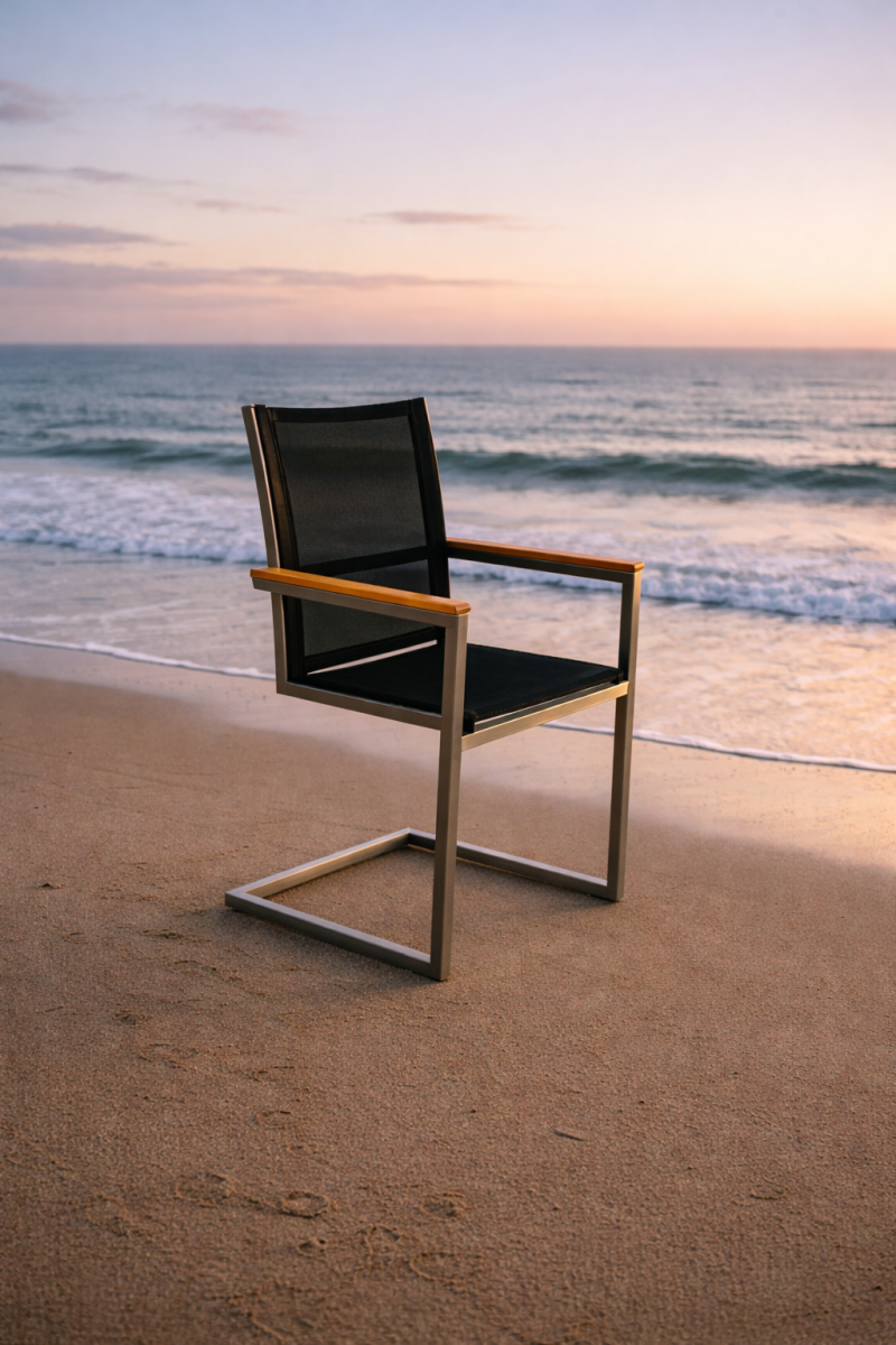 Schwing-Stapelstuhl Noah Schwarz