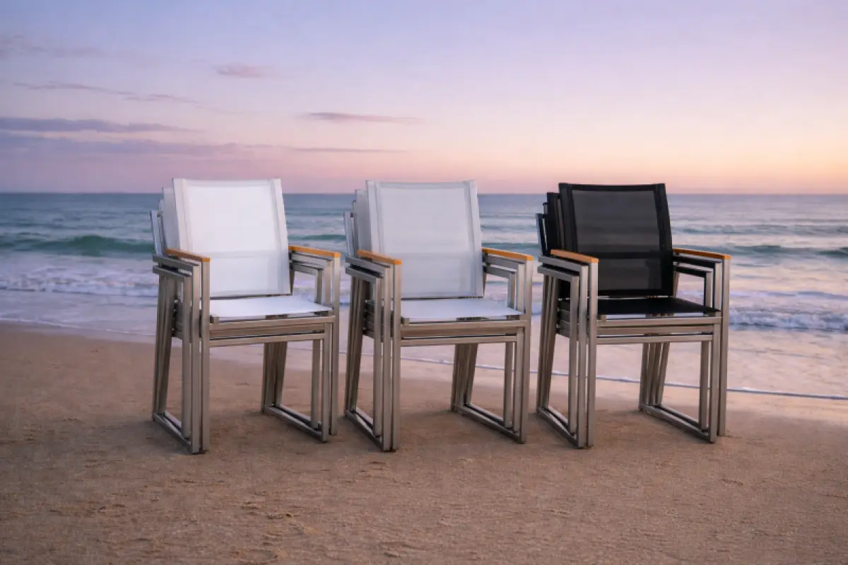 Schwing-Stapelstuhl Noah Weiß