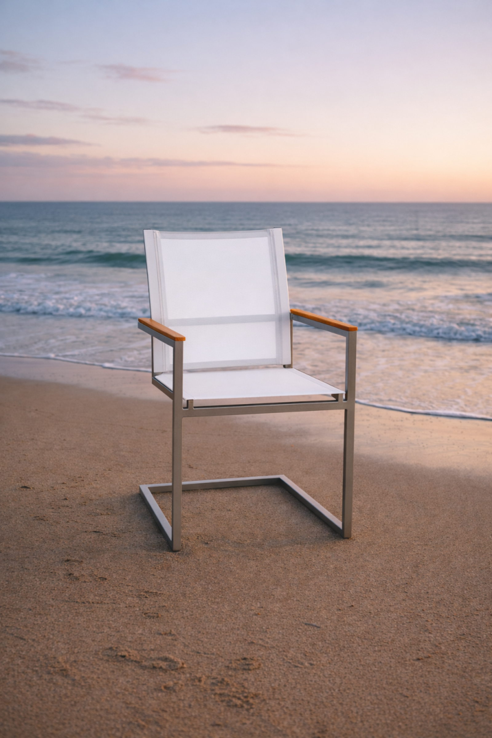 Schwing-Stapelstuhl Noah Weiß