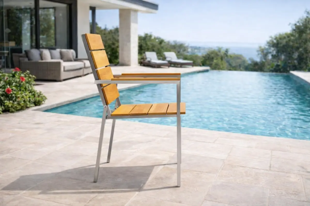 Stapelstuhl Kepa mit Arm