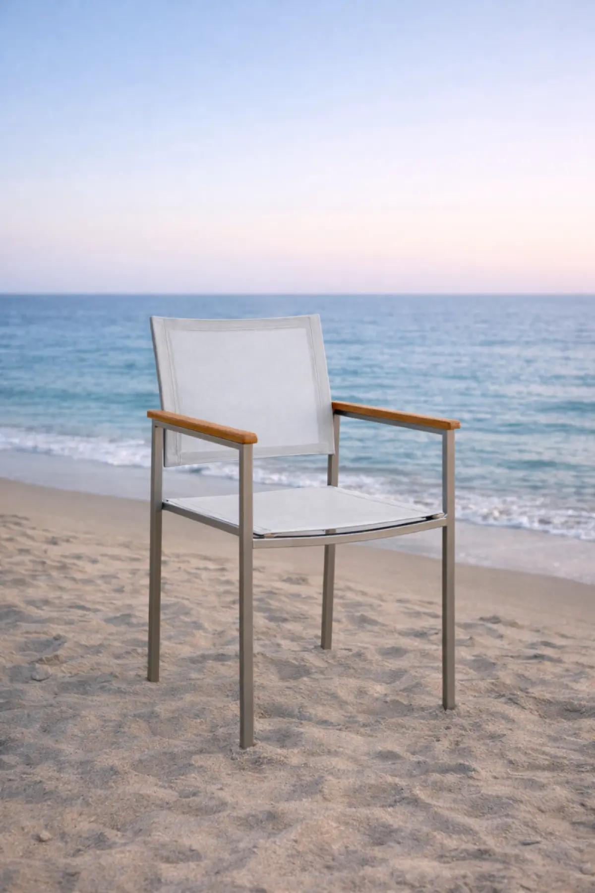 Stapelstuhl Noah Grau