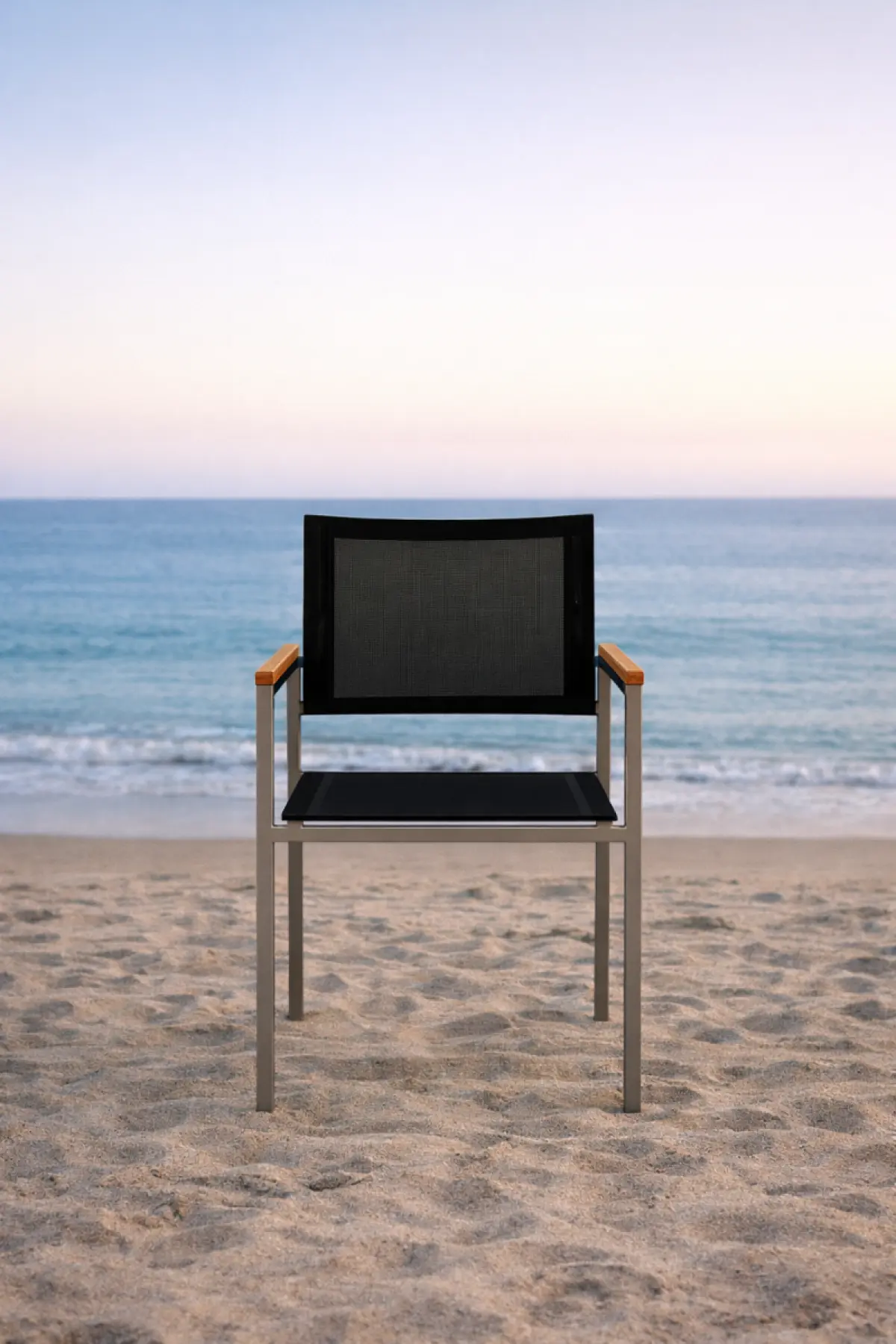 Stapelstuhl Noah Schwarz