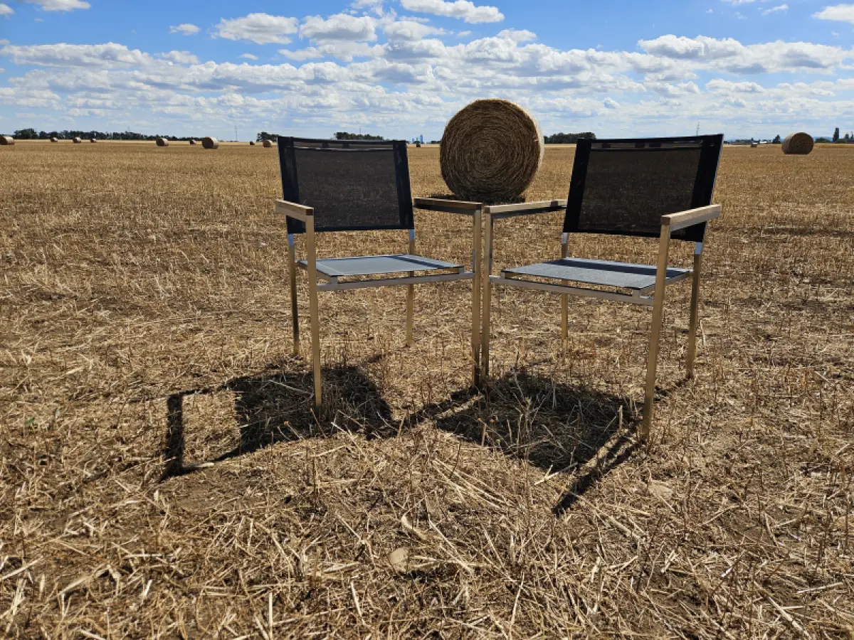 Stapelstuhl Noah Schwarz